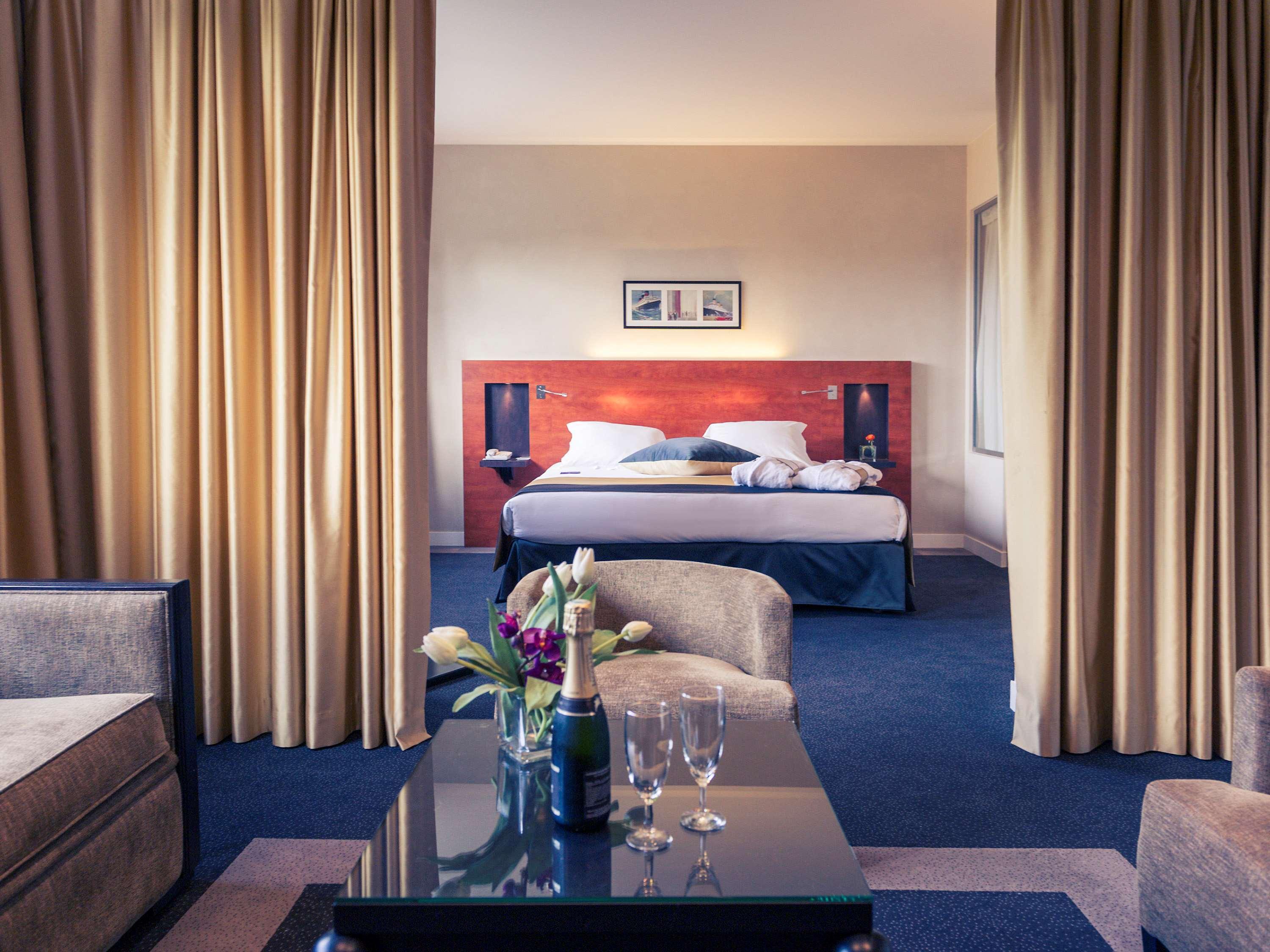 Mercure Maurepas Saint Quentin Εξωτερικό φωτογραφία