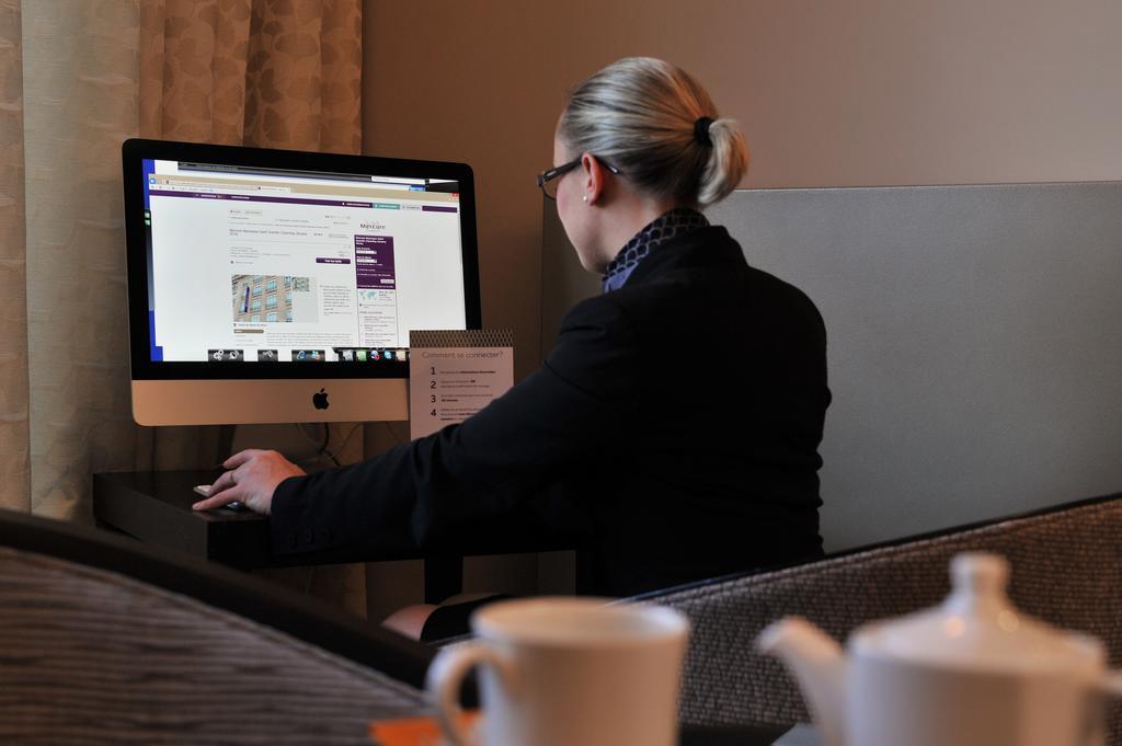 Mercure Maurepas Saint Quentin Εξωτερικό φωτογραφία
